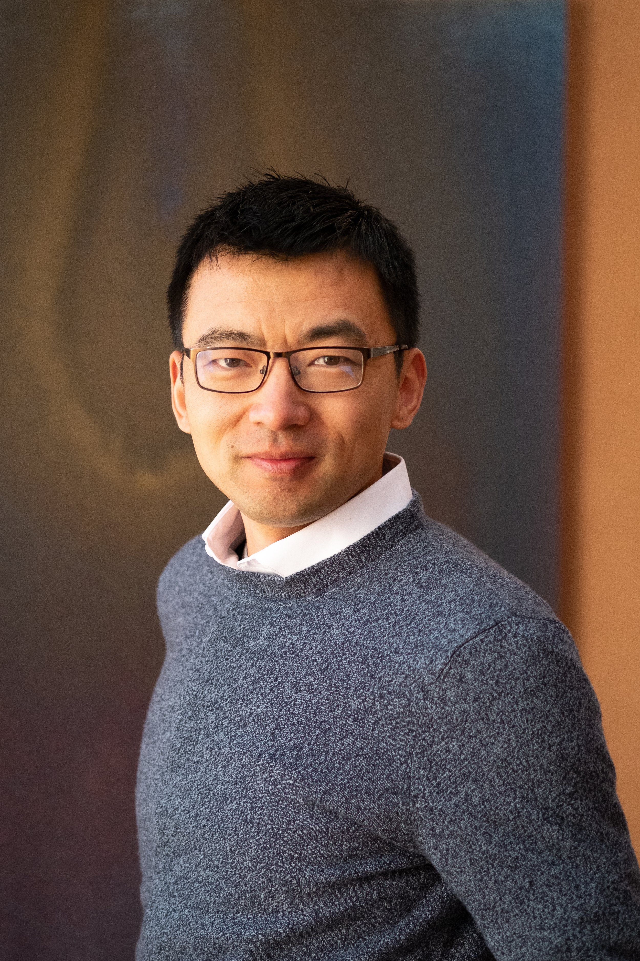 Mingzhen Lu